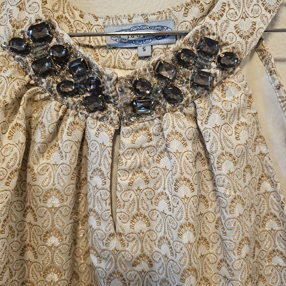 Small Joolay Embellished Cream & Gold Top - Picture 3 of 4